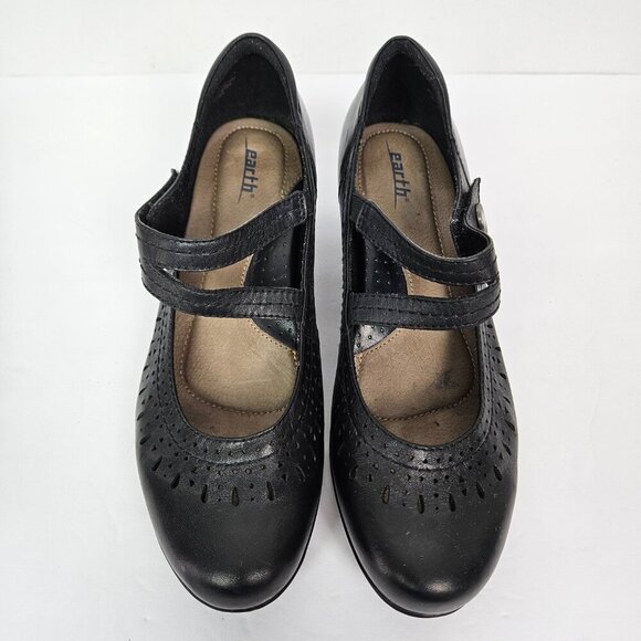 Earth Dione Wide Perforated Black Leather Heel Mary Jane Shoe 8 D - Picture 2 of 12